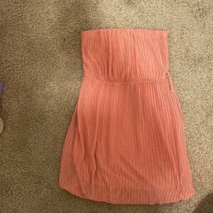 - Body central peach dress small